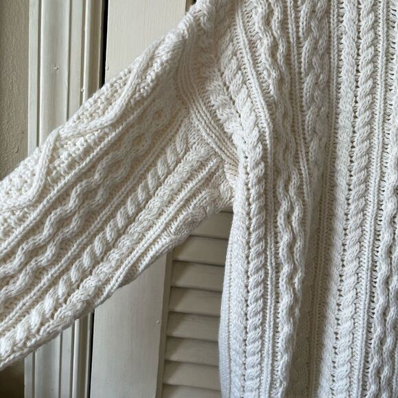ATMOSPHERE || Womans Size 6 knit cream Sweater - Picture 3 of 5
